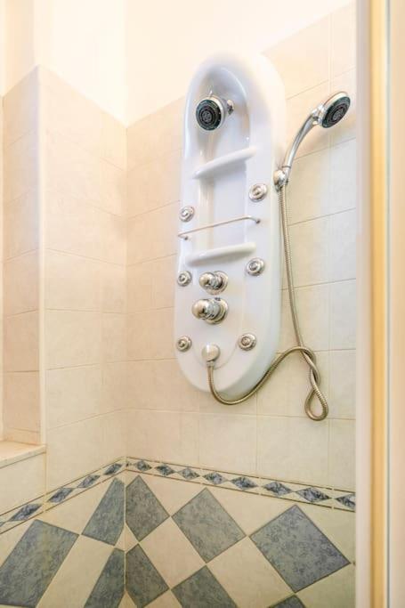 Oasi Corso Italia Apartment Bari Exterior photo